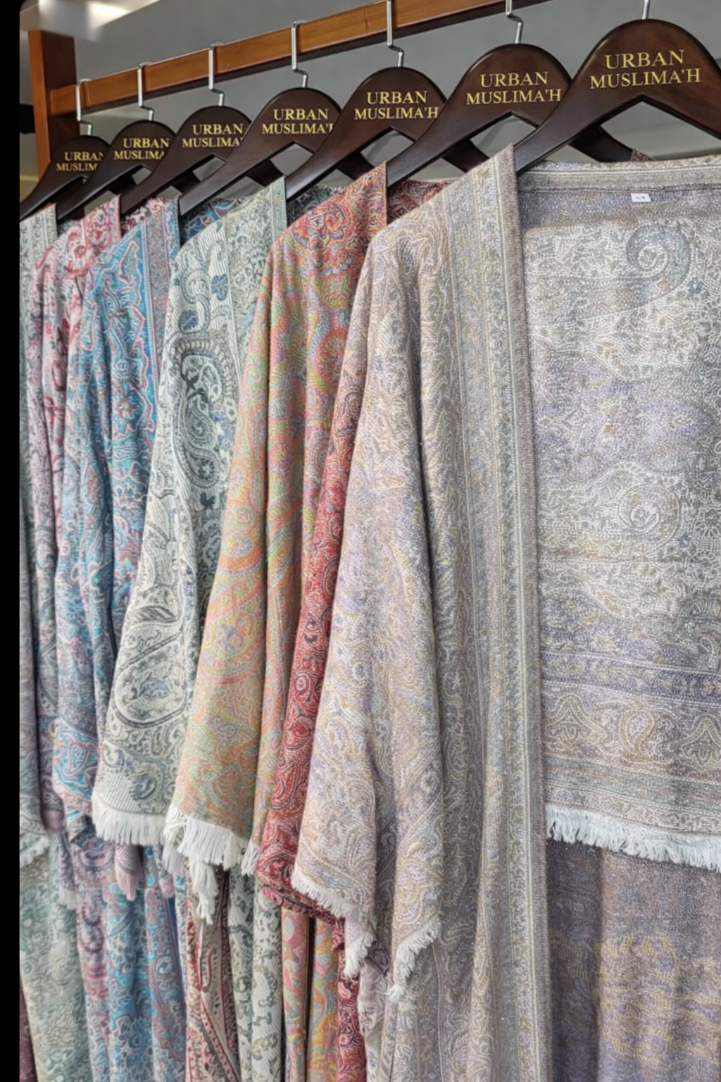 Viral Pashmina Abaya