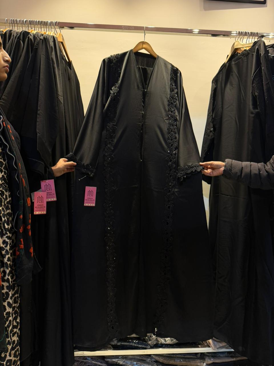 Z Black Abayas