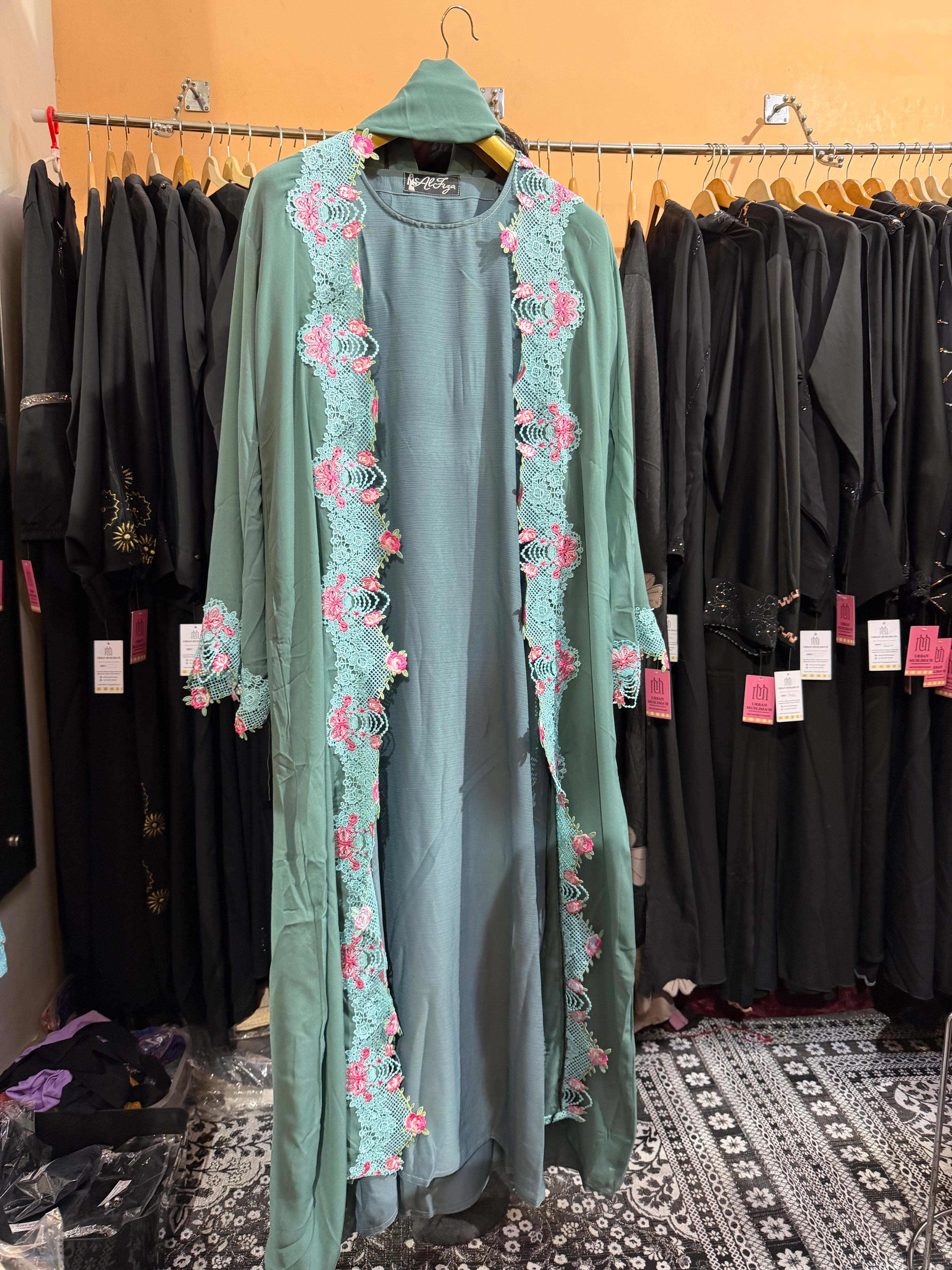 Dubai Lace Shrug Abaya