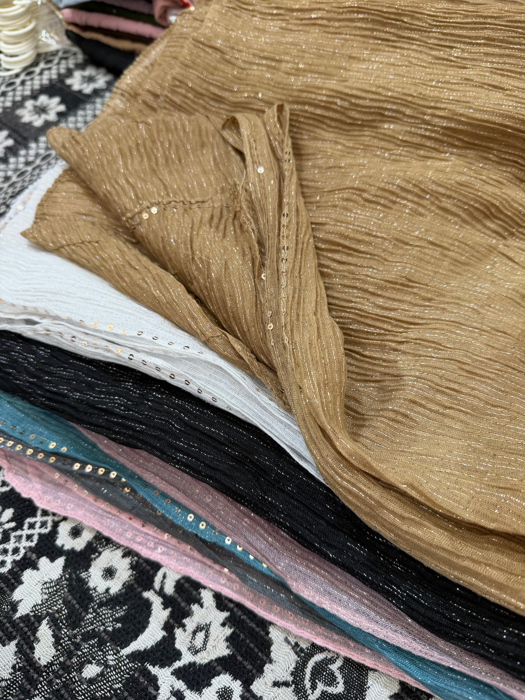 Cotton Crinkle with Golden Lace