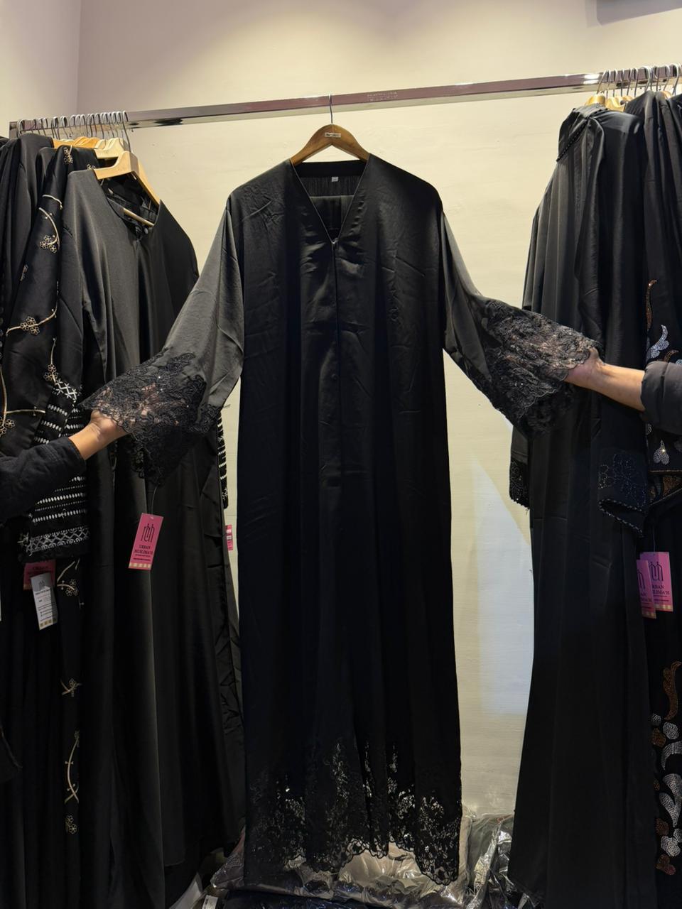 Nett Mc Stone Abaya