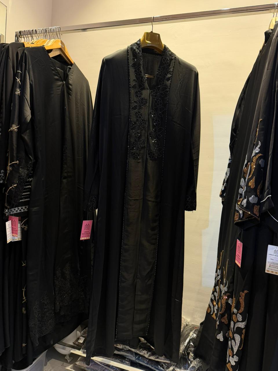 MC stone Z Black Abaya